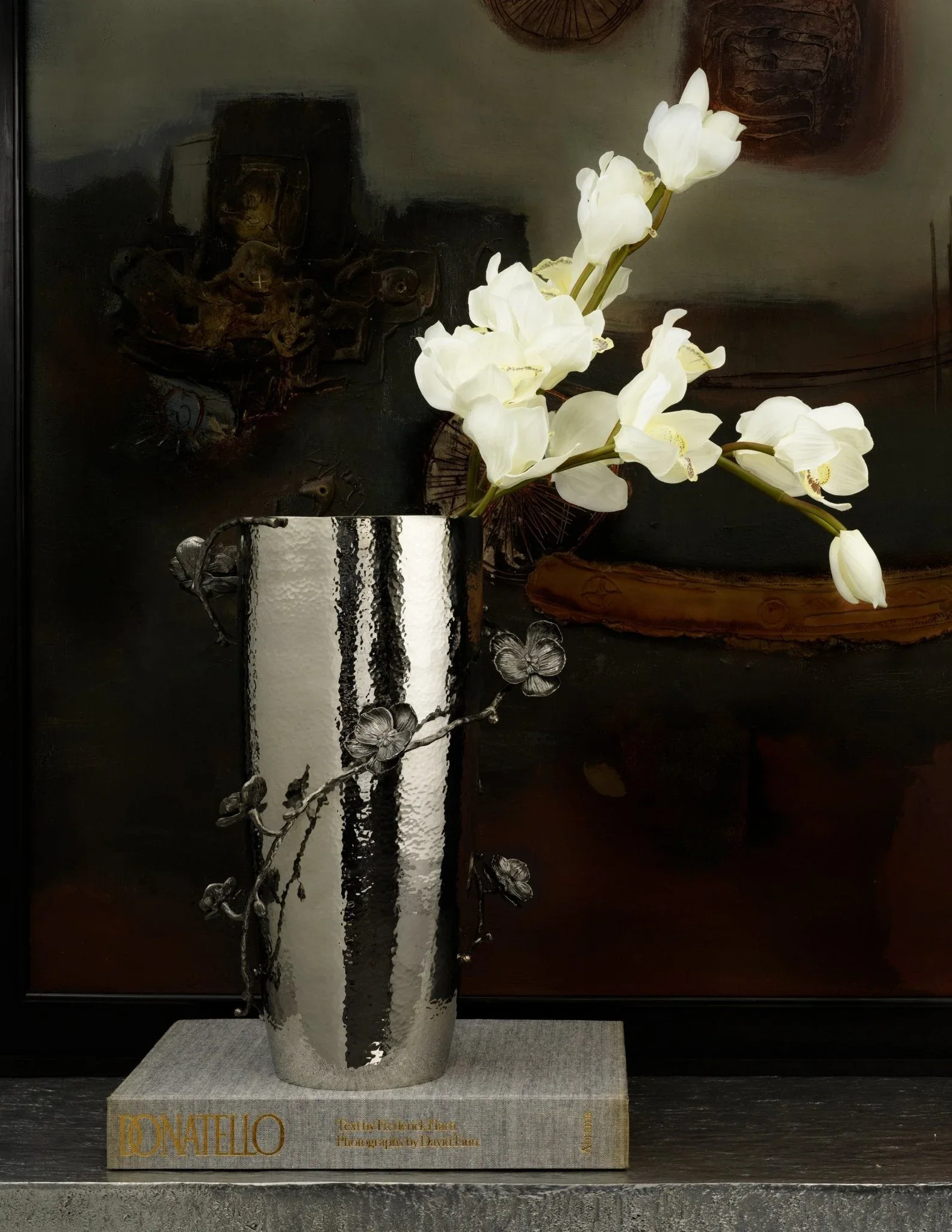 Black Orchid Centerpiece Vase - Image 2