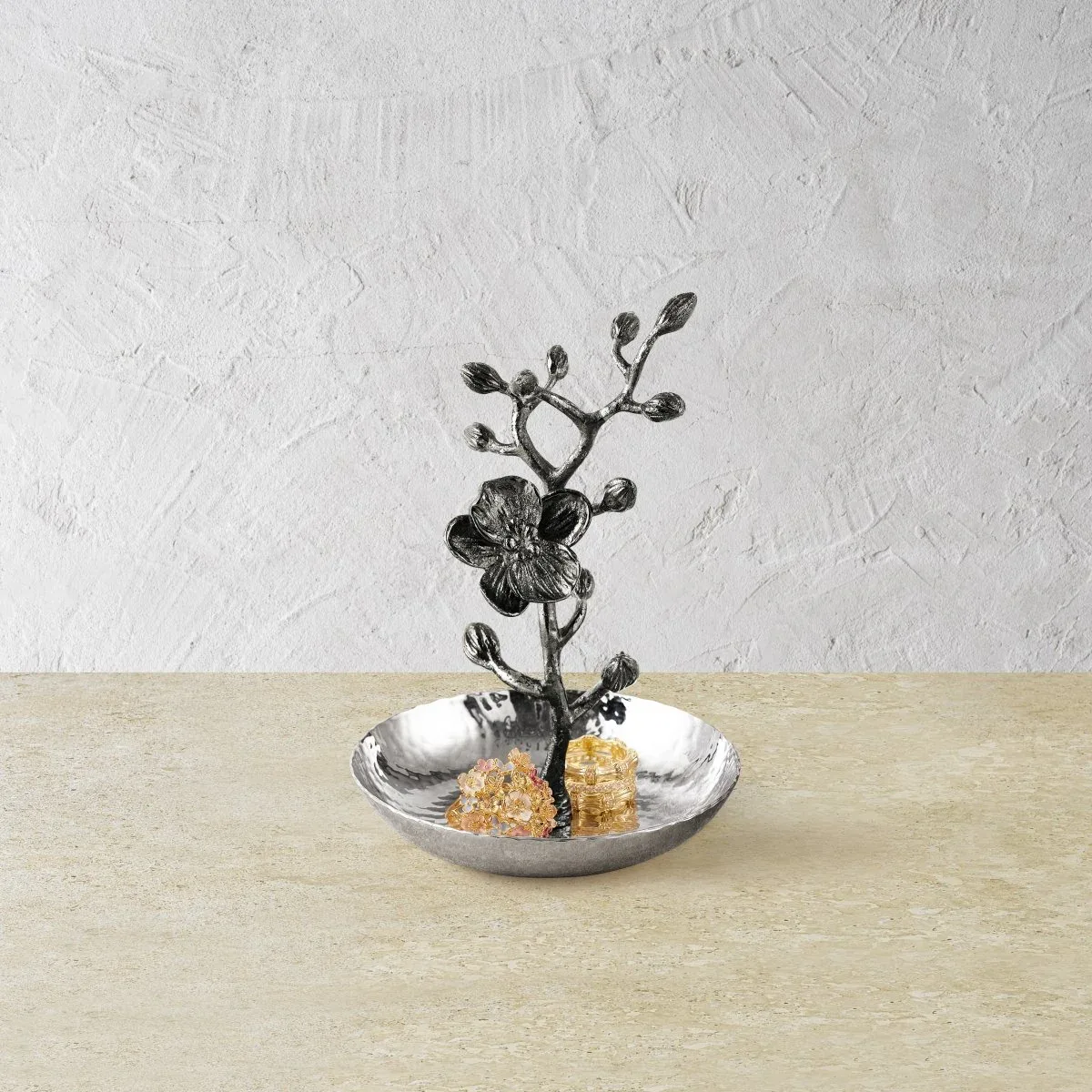 Black Orchid Ring Catch - Image 3